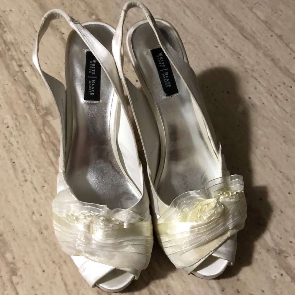 White House Black Market | 4 inch Heels | Fair